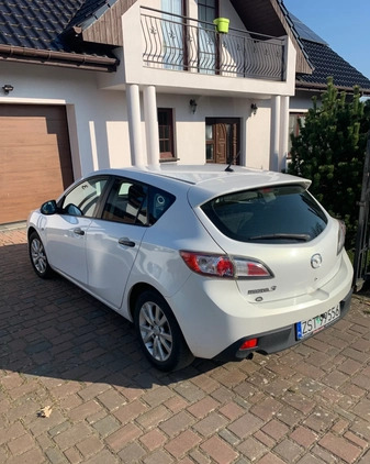 Mazda 3 cena 26500 przebieg: 169000, rok produkcji 2012 z Niepołomice małe 37